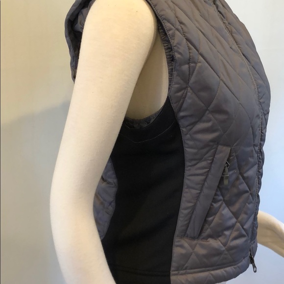 Marmot women’s gray fitted puffer vest - Picture 2 of 7